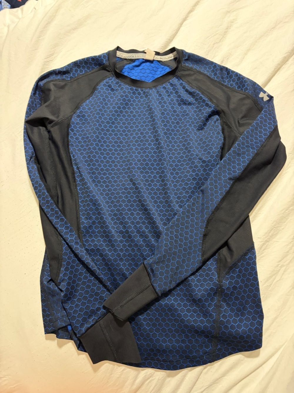 Under Armour kids Blue/Black Long Sleeve Swim Rash Guard